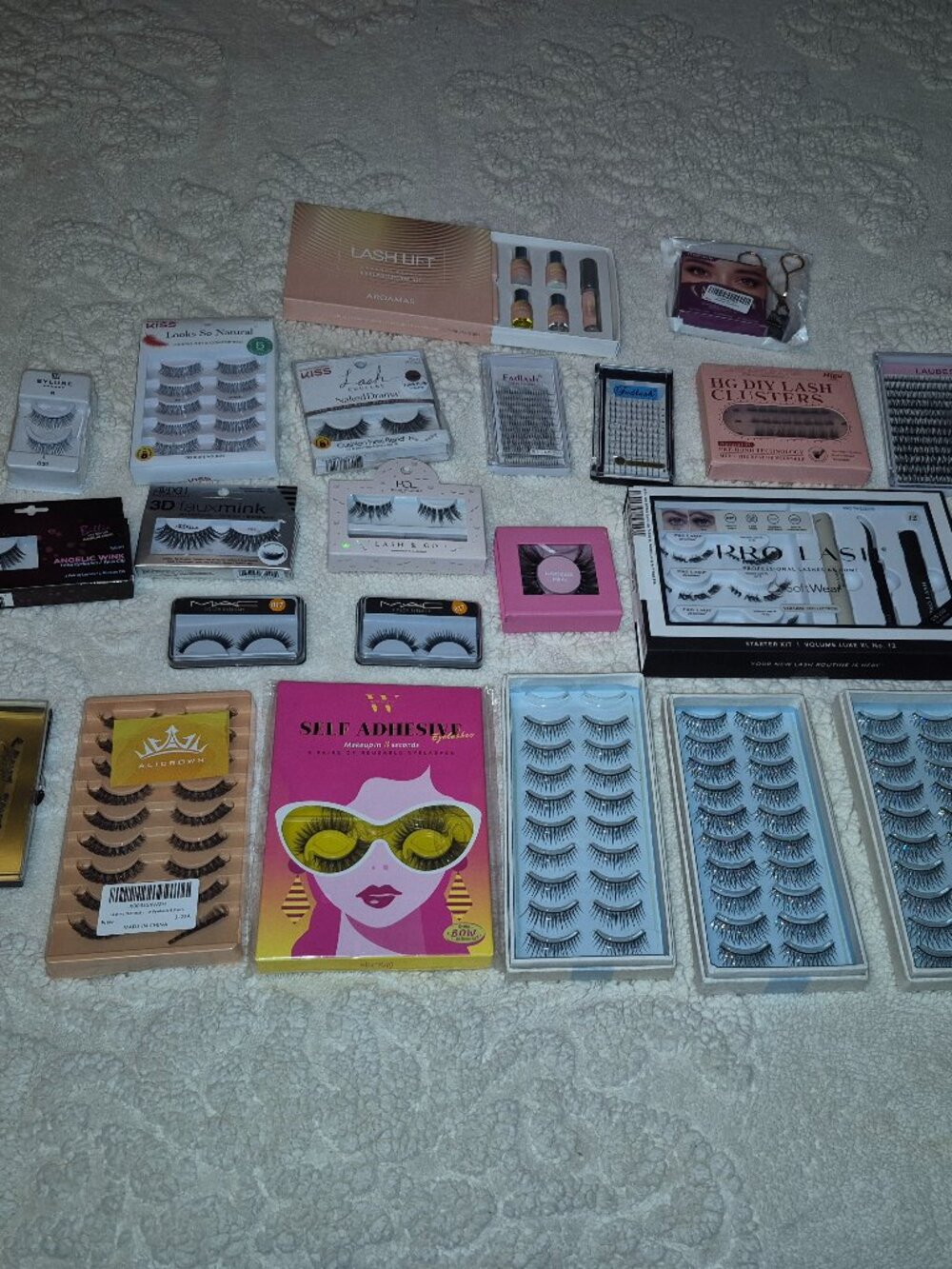 Huge Lash Bundle – Full Strips & Lash Clusters – Mixed Brands – New / Partial
